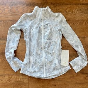 NWT Lululemon Define Jacket size 4